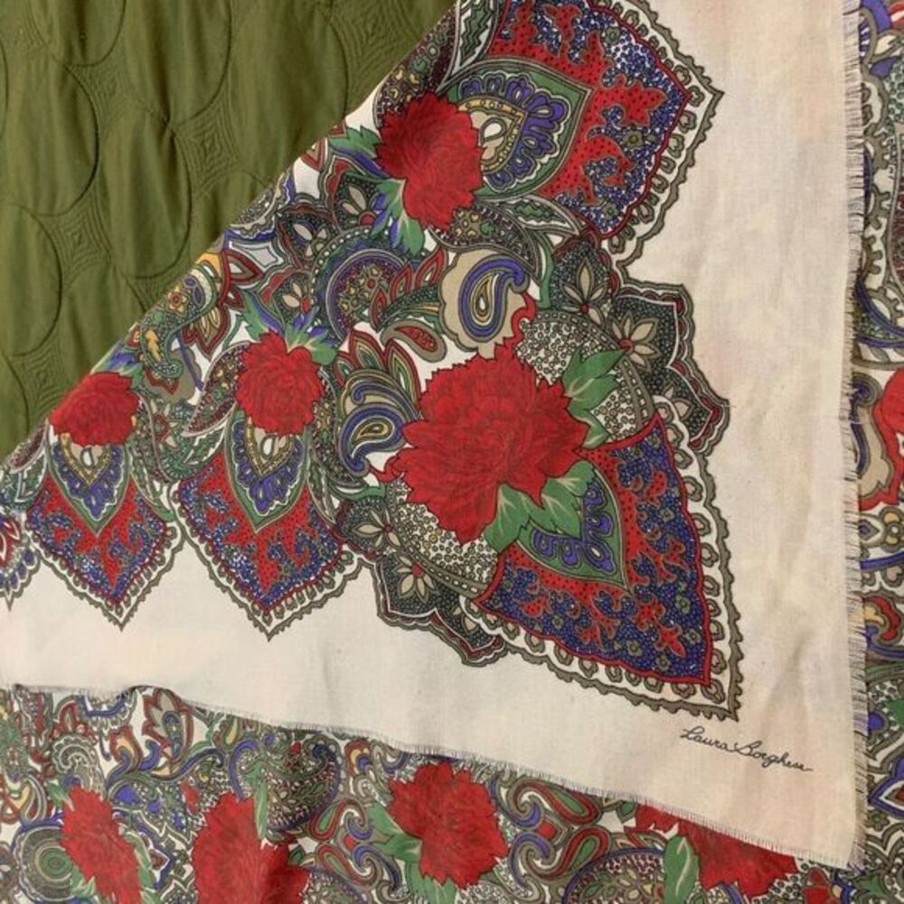 LAURA BORGHESE Square Scarf Wrap fringed‎ 88” x 88” Floral Rose Paisley Cottage